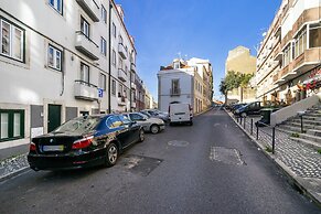 Lisbon'S Horizon Retreat: A View To Remember