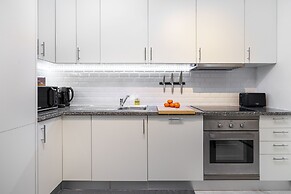 Lisbon'S Best Kept Secret: 2-Bed W/Ac & Patio