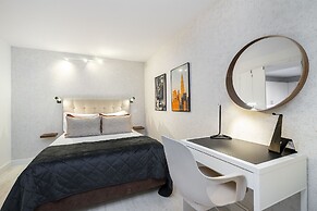 Lisbon'S Best Kept Secret: 2-Bed W/Ac & Patio