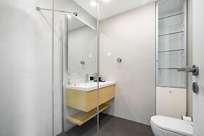 Bachelor Pad In The Sky: Great For Digital Nomads & Remote Workers