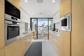 Bachelor Pad In The Sky: Great For Digital Nomads & Remote Workers