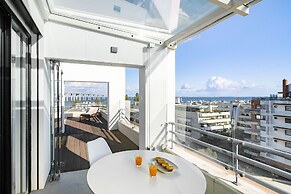 Bachelor Pad In The Sky: Great For Digital Nomads & Remote Workers