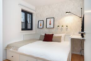C314 Riverside View Premium Apartment w/ AC & Terrace