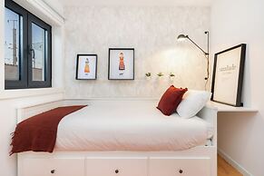 C314 Riverside View Premium Apartment w/ AC & Terrace