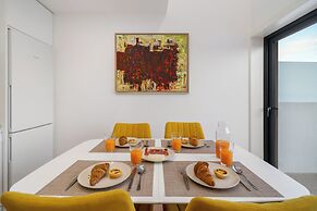 C312 Riverside View Premium Apartment w/ AC & Terrac