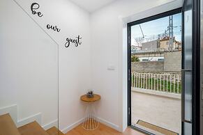 C312 Riverside View Premium Apartment w/ AC & Terrac