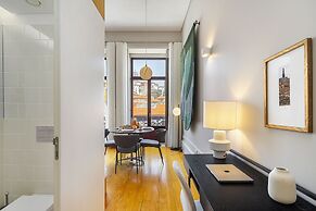 Central 1-Bed W/ Top View Perfect To Explore Porto
