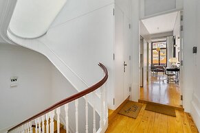Central 1-Bed W/ Top View Perfect To Explore Porto