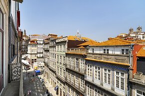 Central 1-Bed W/ Top View Perfect To Explore Porto