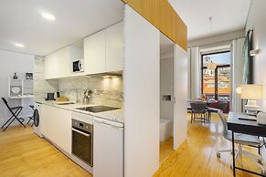 Central 1-Bed W/ Top View Perfect To Explore Porto