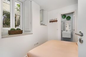 Hidden Oasis W/ Private Patio, Ac & Great Vibe