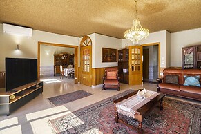 Perfect Family Hideout Residence W/Ac & 4Br + 5Ba