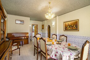 Perfect Family Hideout Residence W/Ac & 4Br + 5Ba