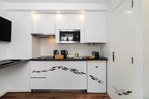 Alfama Studio Prime Location Explore Lisbon W/ Style