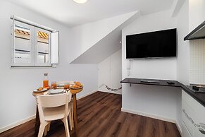 Alfama Studio Prime Location Explore Lisbon W/ Style