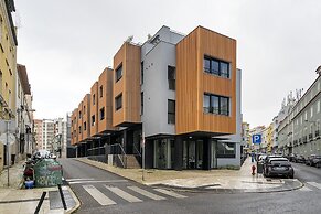 Urban Oasis: Modern Living With Parking & Ac