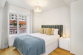 Urban Oasis: Modern Living With Parking & Ac