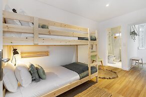 Chic & Stylish Retreat In Estoril'S Finest Location