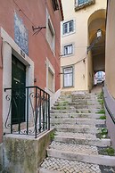 Modern Alfama Explore Lisbon W/ Comfort & Style