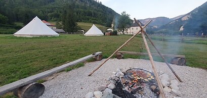 Luxury Glamping in the Vienna Alps