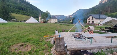 Luxury Glamping in the Vienna Alps