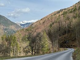 Luxury Glamping in the Vienna Alps