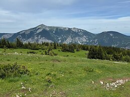 Luxury Glamping in the Vienna Alps