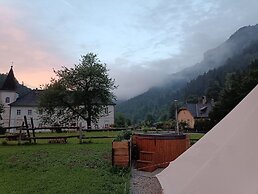 Luxury Glamping in the Vienna Alps