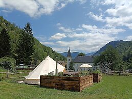 Luxury Glamping in the Vienna Alps