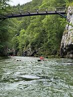 Luxury Glamping in the Vienna Alps