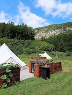 Luxury Glamping in the Vienna Alps