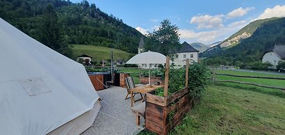 Luxury Glamping in the Vienna Alps
