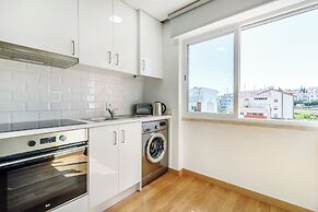 Beachside Getaway Near Paço De Arcos Train Station