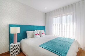 Beachside Getaway Near Paço De Arcos Train Station