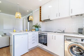 Beachside Getaway Near Paço De Arcos Train Station