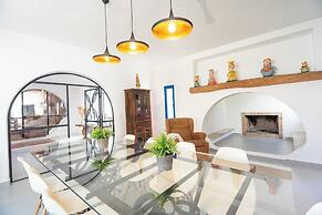 Family Paradise: Exquisite Retreat For Holidays