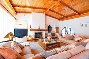 Family Paradise: Exquisite Retreat For Holidays