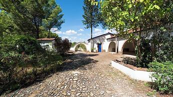 Family Paradise: Exquisite Retreat For Holidays