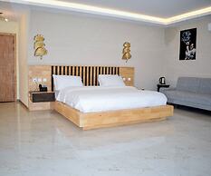 Golden Plazza