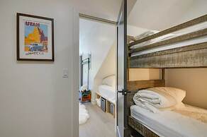 Alpine  Mountain Escape