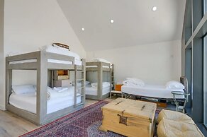 Alpine  Mountain Escape