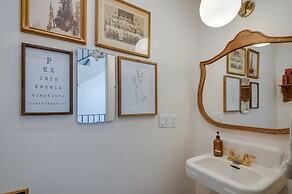 Alpine  Mountain Escape