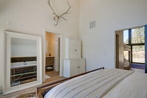 Alpine  Mountain Escape