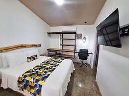 Nomad Living CR