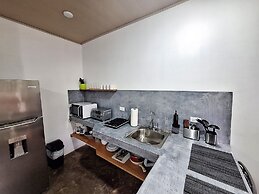 Nomad Living CR