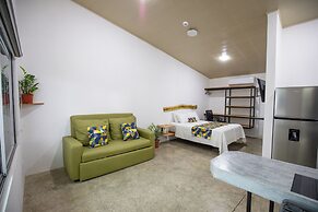 Nomad Living CR
