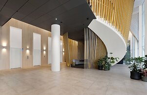 Claremont Suite 610