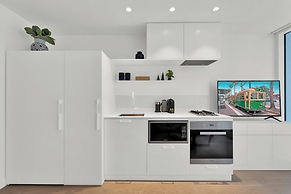 Claremont Suite 610