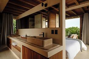 ONTO House Puerto Escondido