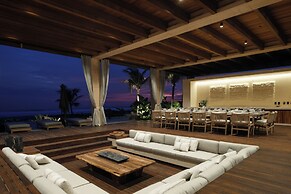 ONTO House Puerto Escondido